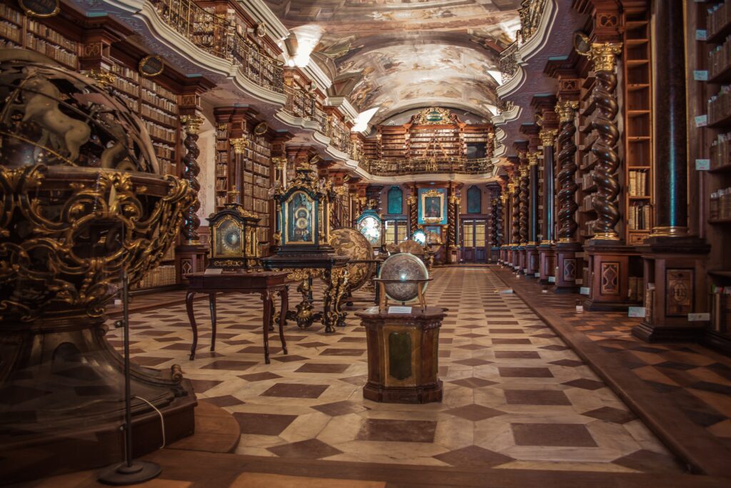 Il Klementinum, la Biblioteca Nazionale di Praga