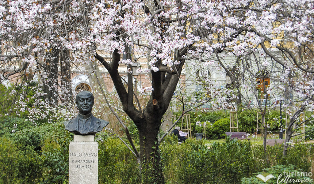 Busto di Italo Svevo nel Giardino Pubblico, Trieste 