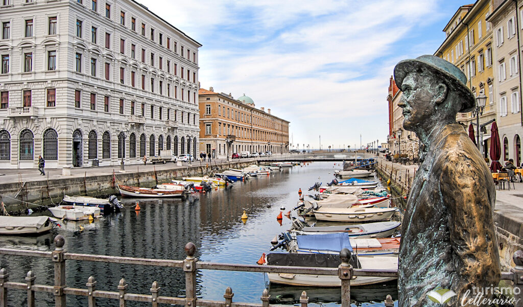 Statua di James Joyce sul Ponterosso, Trieste 